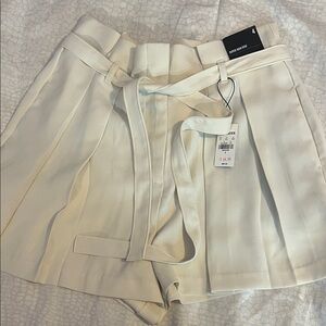 Express Cream High Waist Women's Shorts